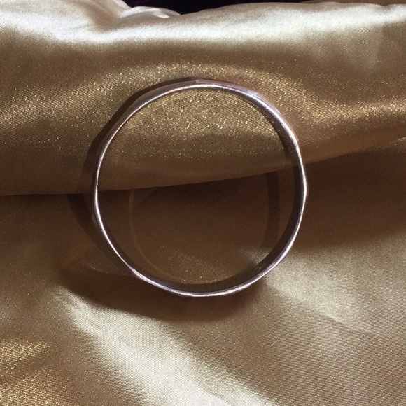 Buy a vintage inlaid Abalone shell bangle bracelet! - Picture 3 of 4